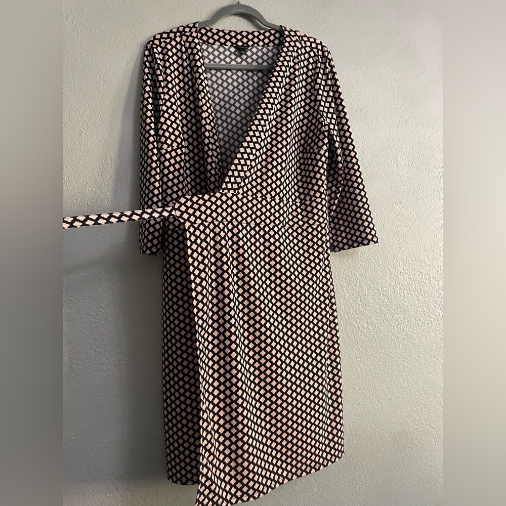 Ann Taylor Black Peach White Geometric Floral Print Wrap Tie Dress Size14